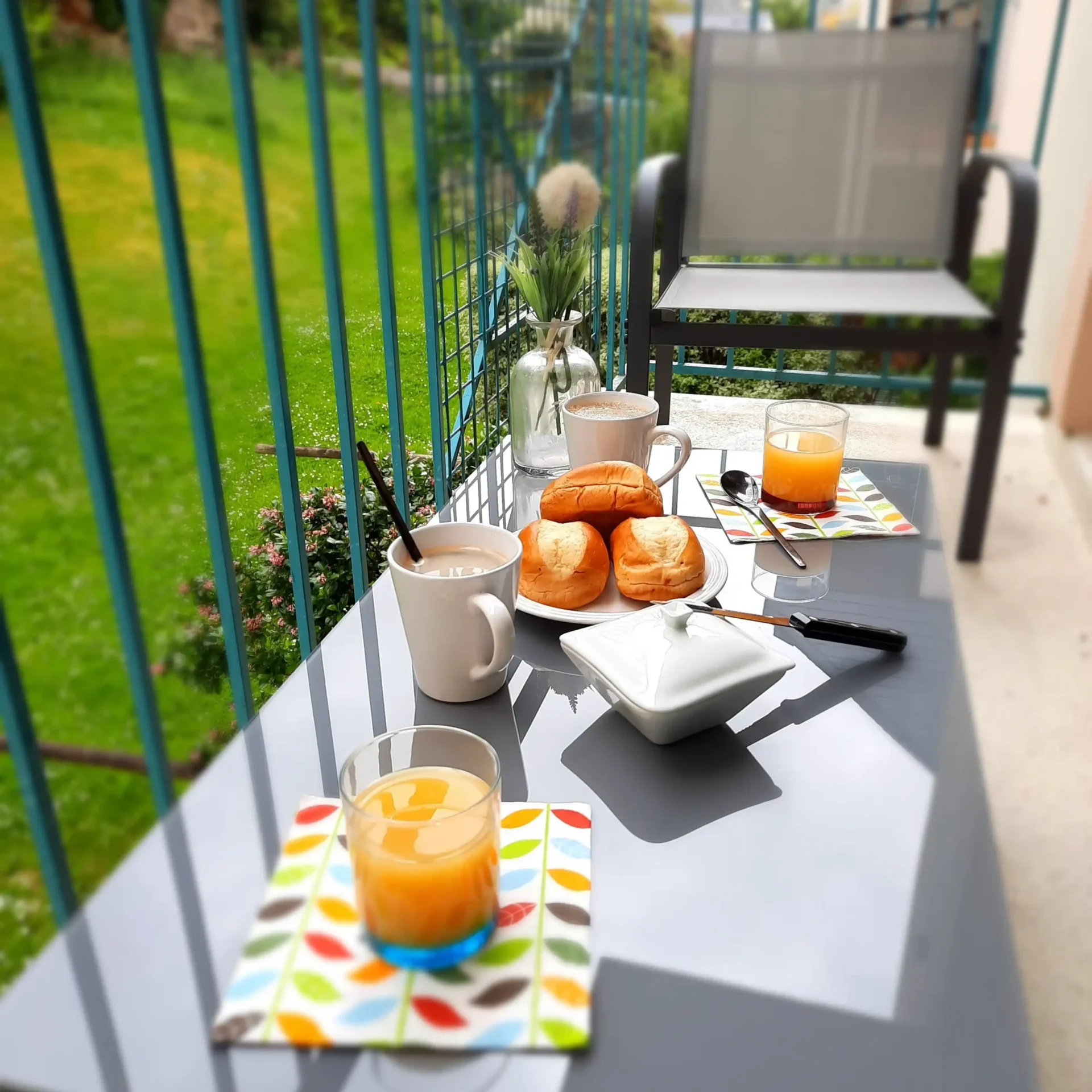 balcon-la-poterie-1-1 location saisonnière , vacances à Quimper avec balcon et parking privé